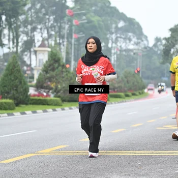 Runner Photo 7035313