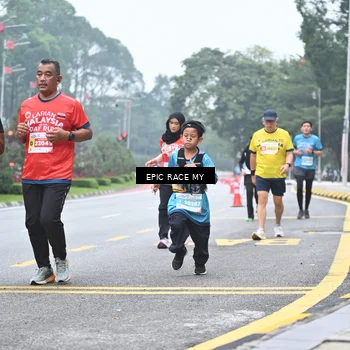 Runner Photo 7035320