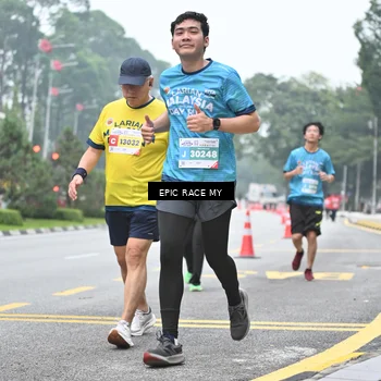 Runner Photo 7035324