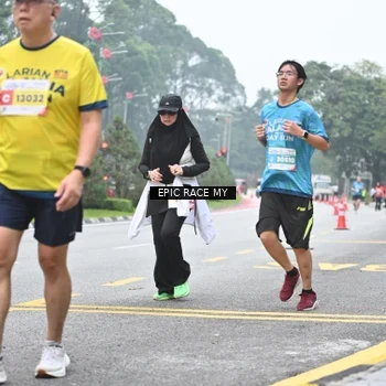 Runner Photo 7035339