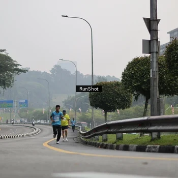 Runner Photo 7035349
