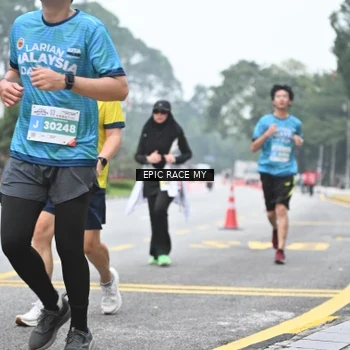 Runner Photo 7035351