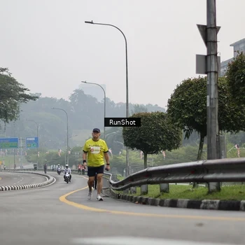 Runner Photo 7035356