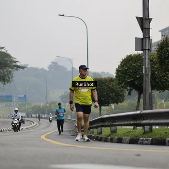 Runner Photo 7035383