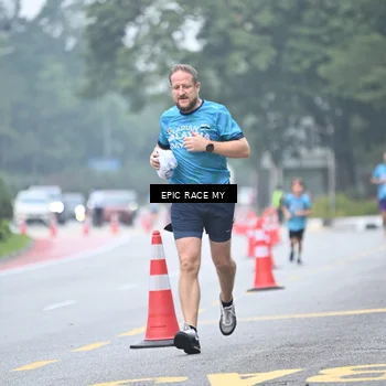 Runner Photo 7035386