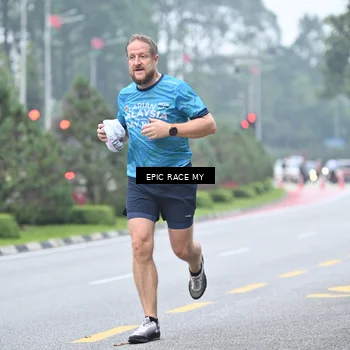 Runner Photo 7035394