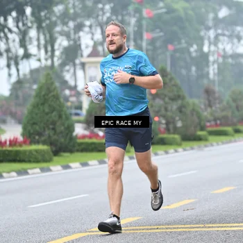 Runner Photo 7035398