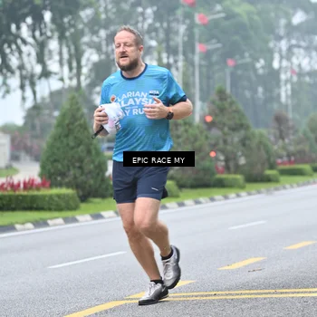 Runner Photo 7035406