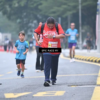 Runner Photo 7035420