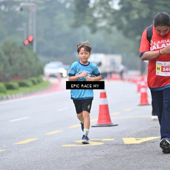 Runner Photo 7035431
