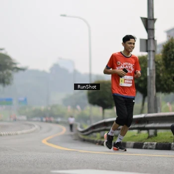 Runner Photo 7035468