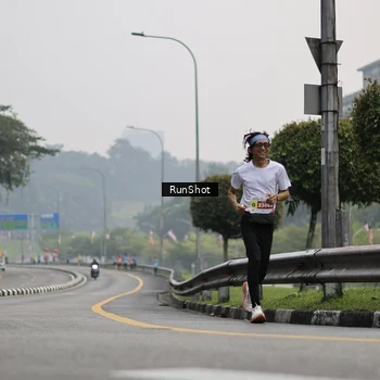 Runner Photo 7035485