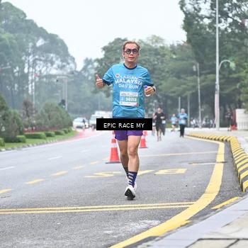 Runner Photo 7035498