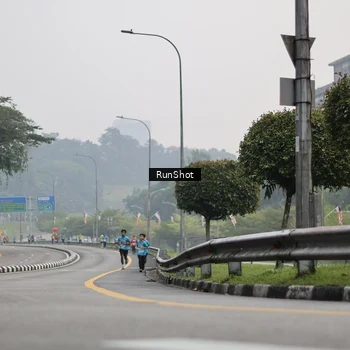 Runner Photo 7035515