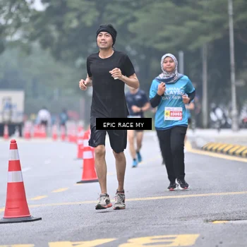 Runner Photo 7035517