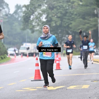Runner Photo 7035539
