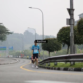 Runner Photo 7035548