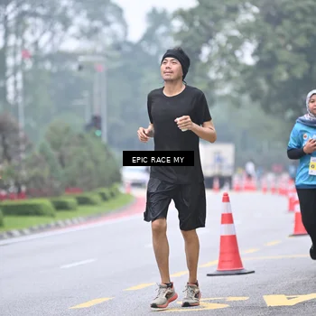 Runner Photo 7035556