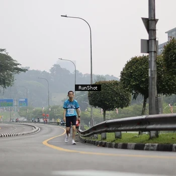 Runner Photo 7035558