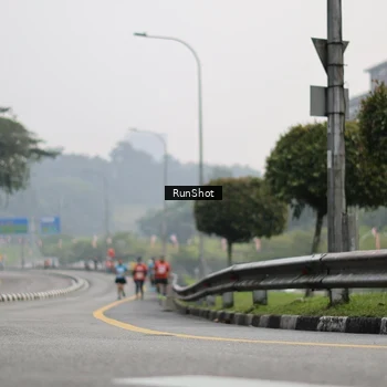 Runner Photo 7035561