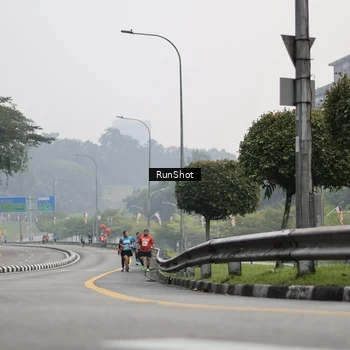Runner Photo 7035566