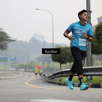 Runner Photo 7035599