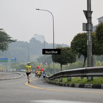 Runner Photo 7035613