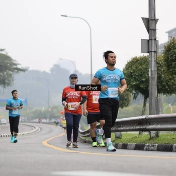 Runner Photo 7035614