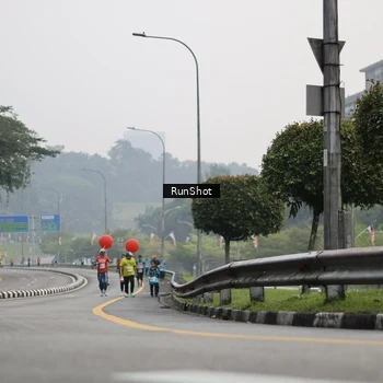 Runner Photo 7035622