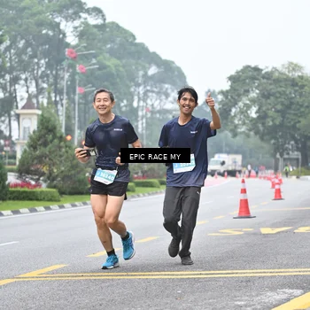 Runner Photo 7035625