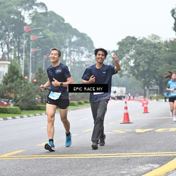 Runner Photo 7035629