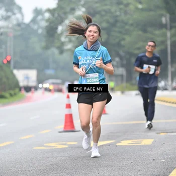 Runner Photo 7035638