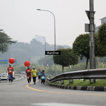 Runner Photo 7035648