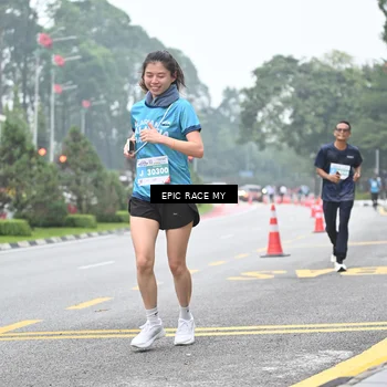 Runner Photo 7035652