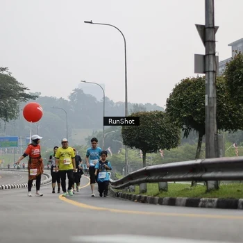 Runner Photo 7035658