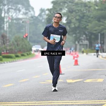 Runner Photo 7035659