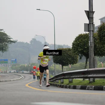 Runner Photo 7035668