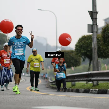 Runner Photo 7035680