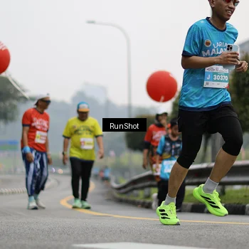 Runner Photo 7035681