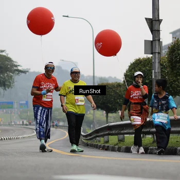 Runner Photo 7035684