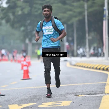 Runner Photo 7035696