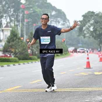 Runner Photo 7035716