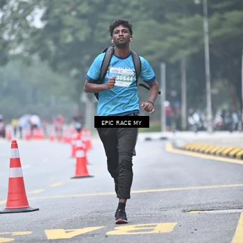 Runner Photo 7035721