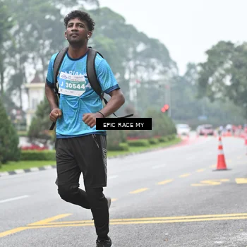Runner Photo 7035741