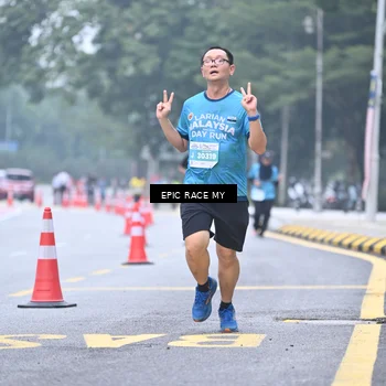 Runner Photo 7035754