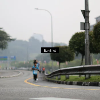 Runner Photo 7035769