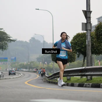 Runner Photo 7035774