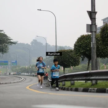 Runner Photo 7035783