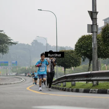 Runner Photo 7035789