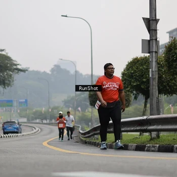 Runner Photo 7035810